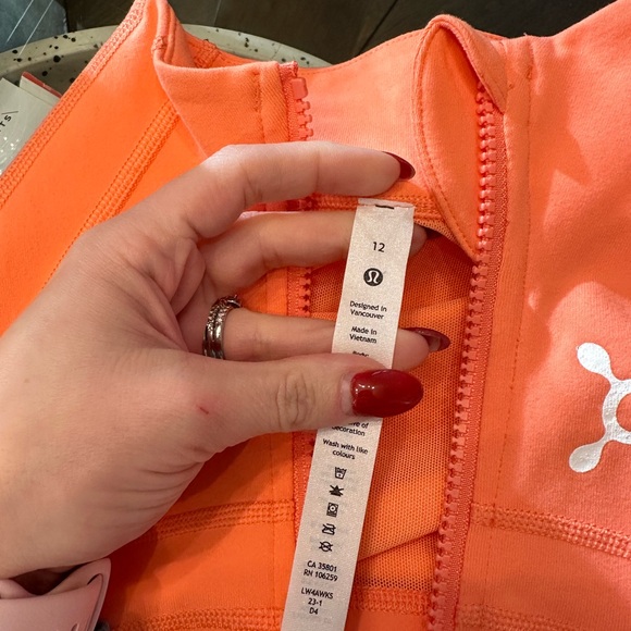 Lululemon Align jacket - Picture 3 of 3